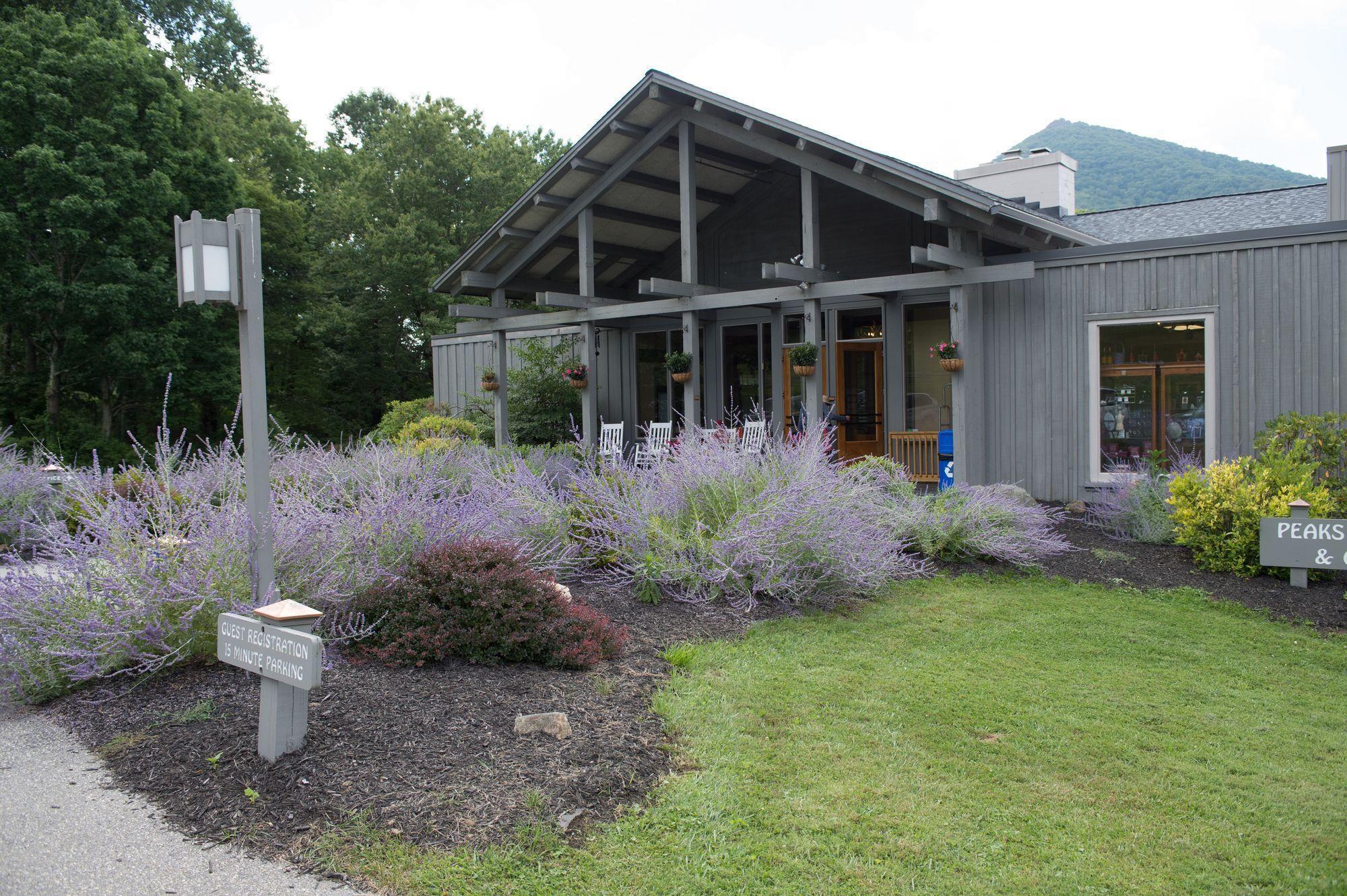 Peaks Of Otter Lodge Bedford Exterior photo